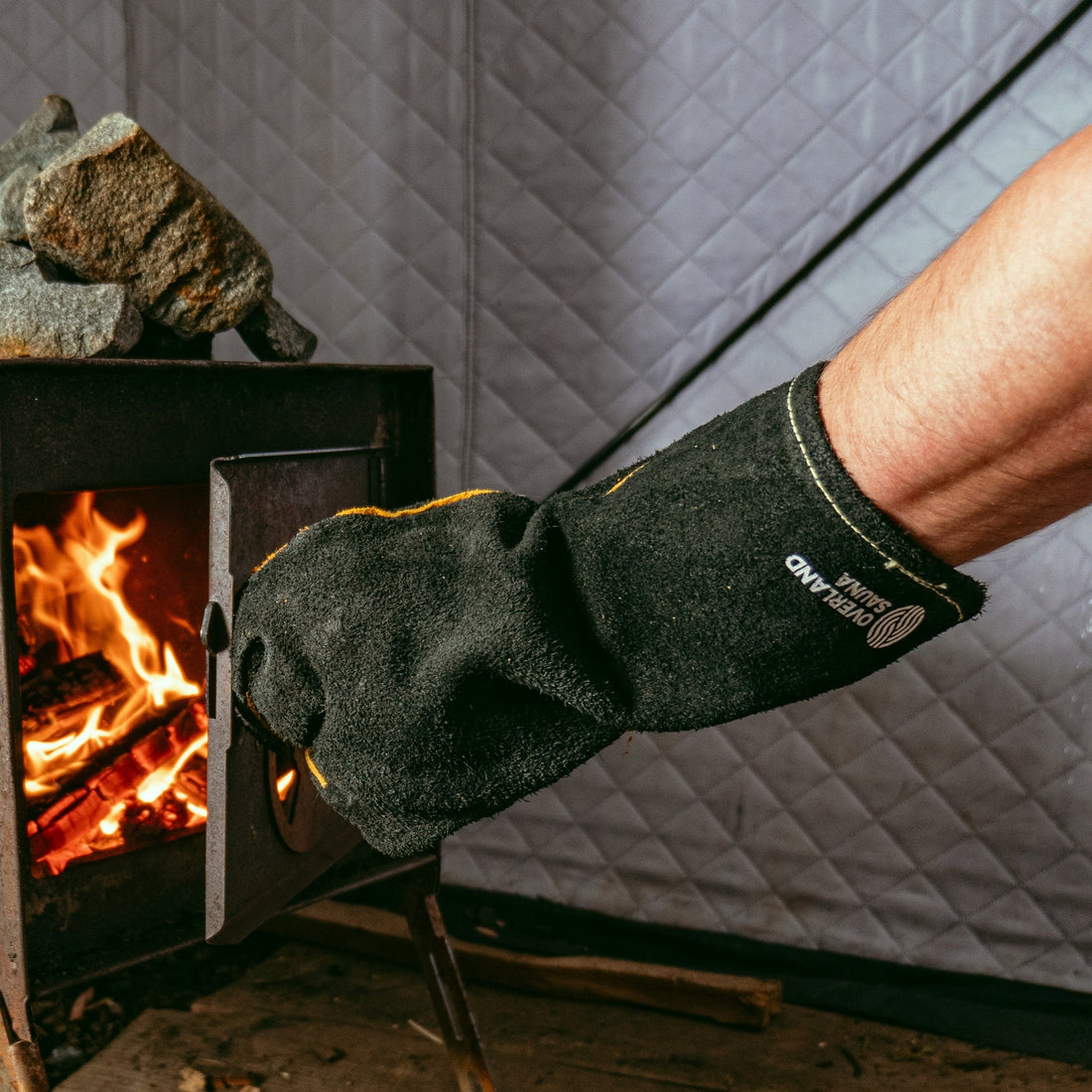 Does Adding Water to Stones in a Sauna Tent Work the Same as in a Traditional Sauna?